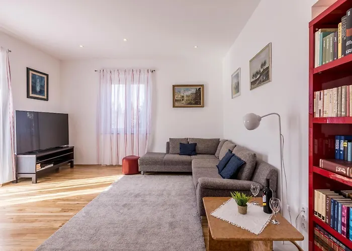 Ferula, 3 Bedroom Near Bacvice Split