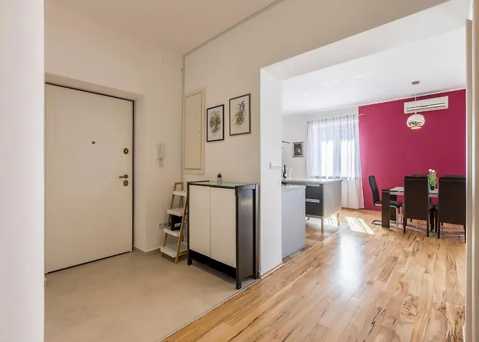 Ferula, 3 Bedroom Near Bacvice Split